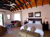 Hlosi Game Lodge - Bedroom